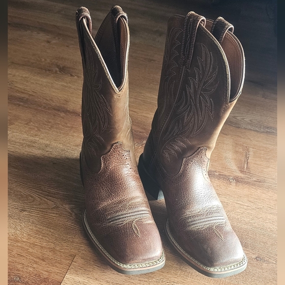 LIKE NEW ARIAT Men's work/Cowboy boots Size 7.5 - Picture 2 of 7